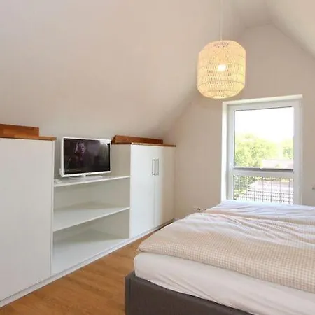 Stork's Nest 6 *
