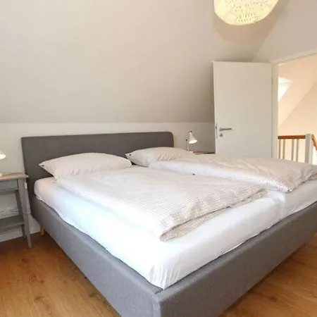 Stork's Nest 6 *